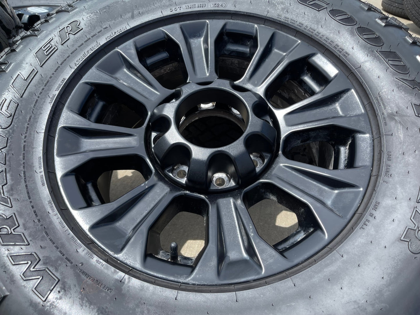18" Ford F-250 F-350 Tremor OEM 10097 rims wheels DURATRAC A/T tires