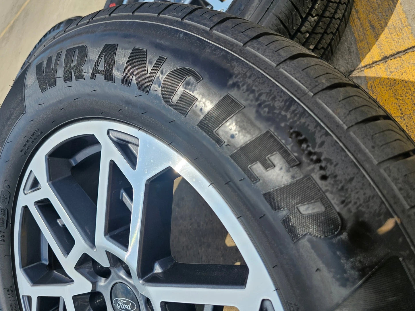20" Ford F-150 LARIAT Limited OEM rims wheels Expedition 2025 2026 NEW