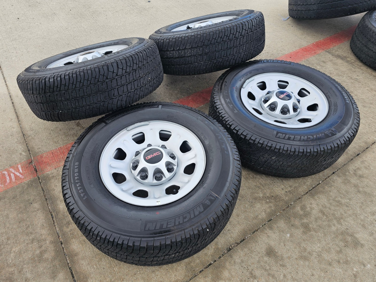 18" GMC Sierra Chevy Silverado 2500 3500 OEM 8096 wheels rims tires MICHELIN NEW