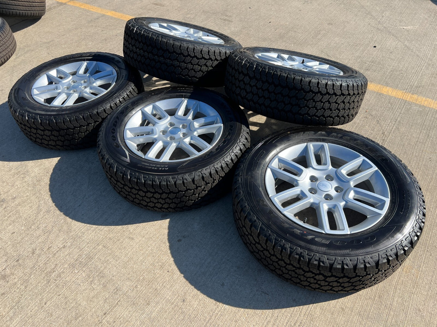 19" Land Rover DEFENDER Range Rover OEM wheels rims 72350 A/T 2023 2024 2025 NEW
