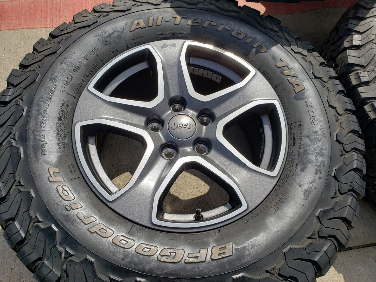 17" Jeep Wrangler Rubicon OEM wheels rims 9217 Gladiator 2020 2021 2022 2023 BFG