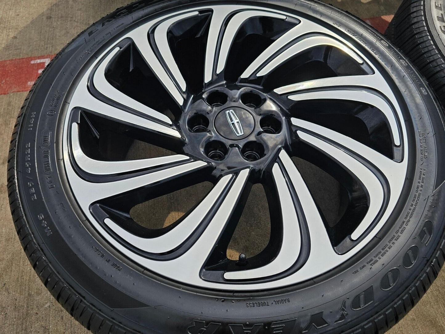 22" Lincoln Navigator OEM rims wheels Black Label tires 10497 2024 2025