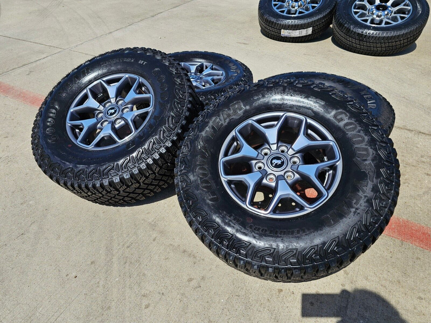 17" Ford Bronco Badlands wheels rims 95229 10387 Ranger 35" tires
