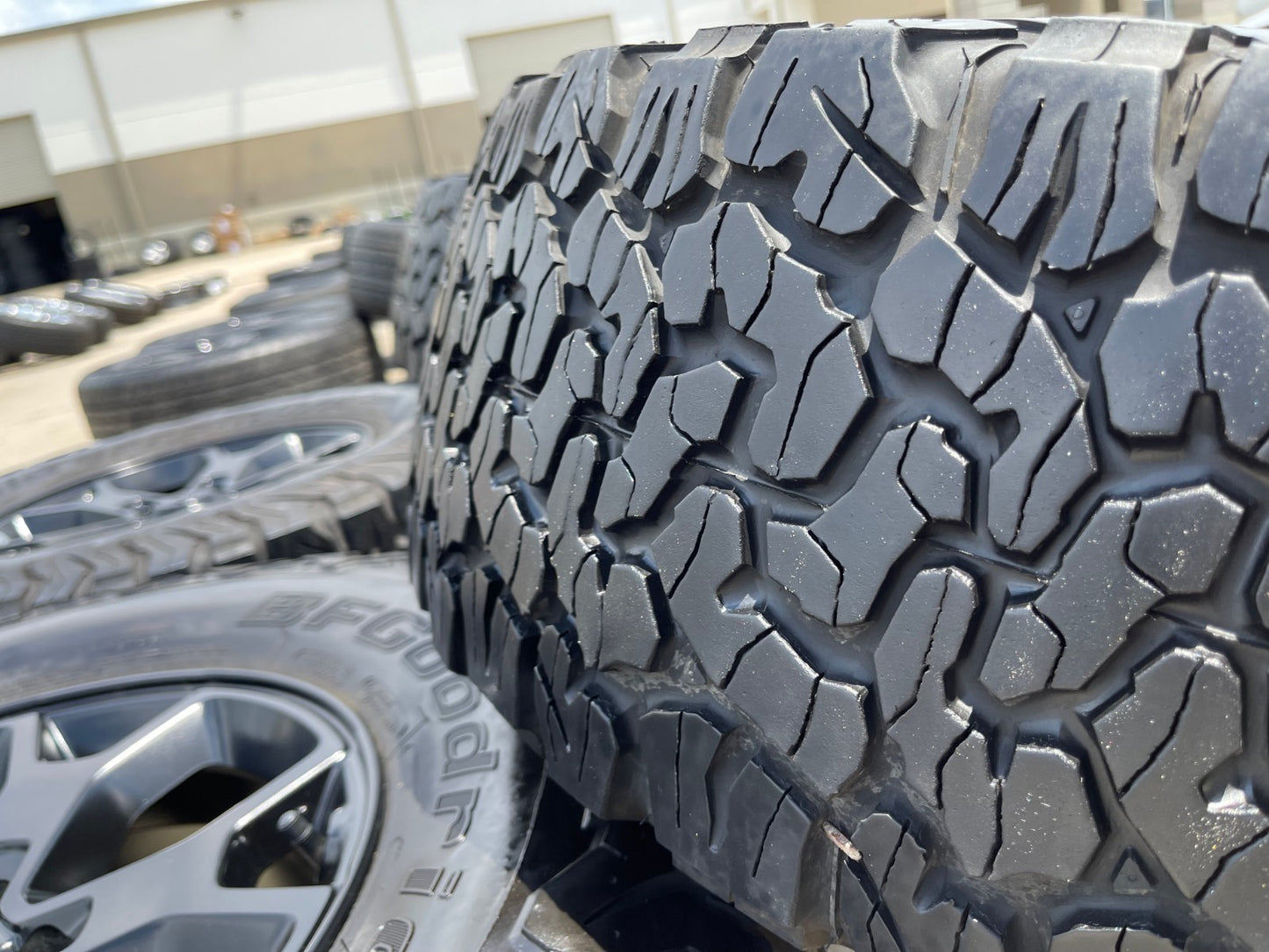 17" Jeep Wrangler Rubicon OEM 9218 Black wheels rims Gladiator BFG