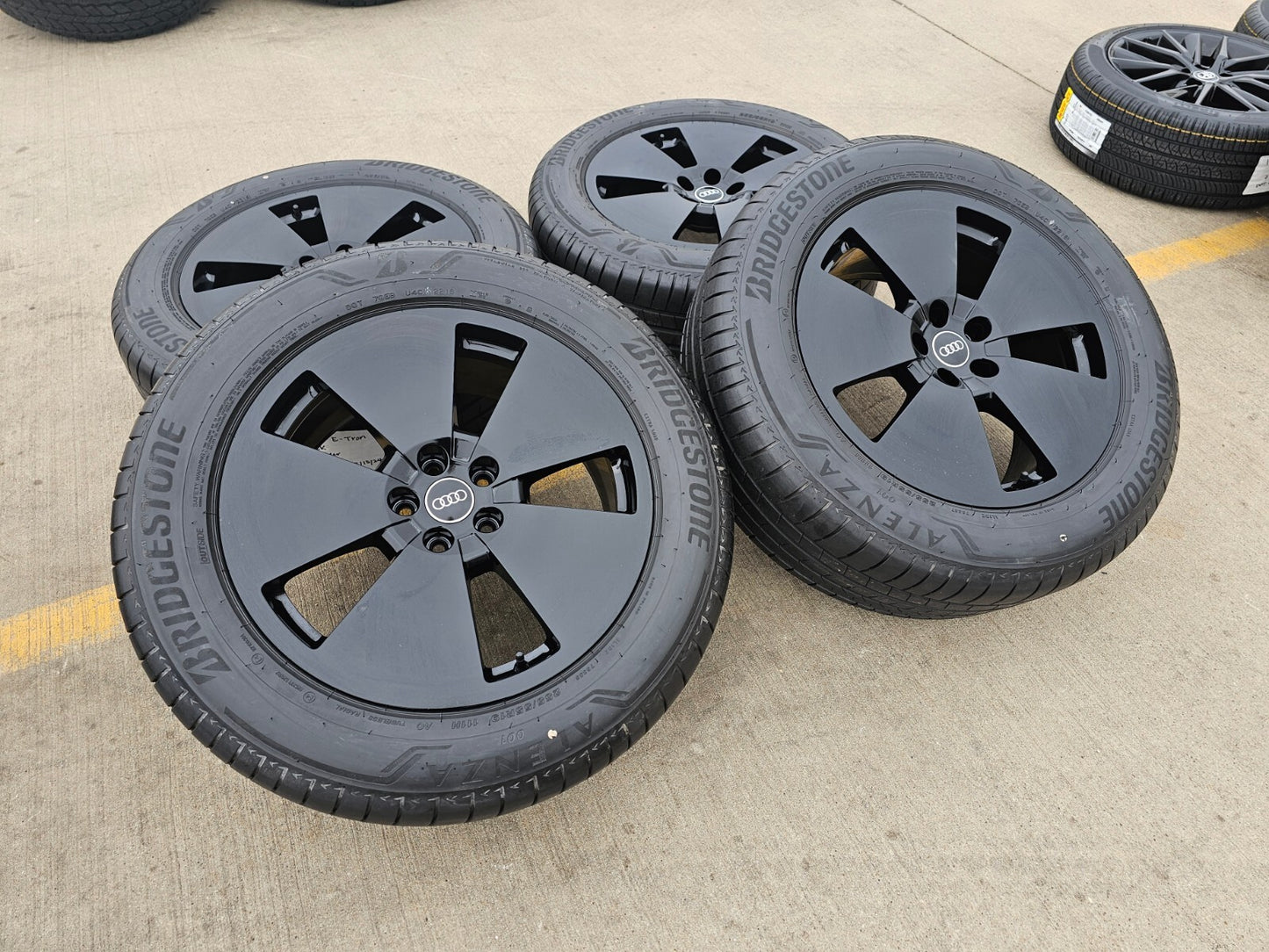 19" Audi E-Tron OEM wheels rims tires SQ5 Q5 Q7 Q8 GT 2021 2022 2024 2025 NEW
