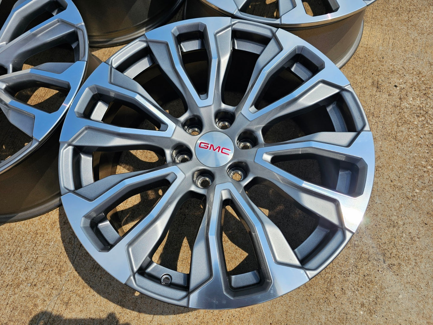 22" GMC Yukon Sierra DENALI OEM wheels rims 14025 97000 NEW