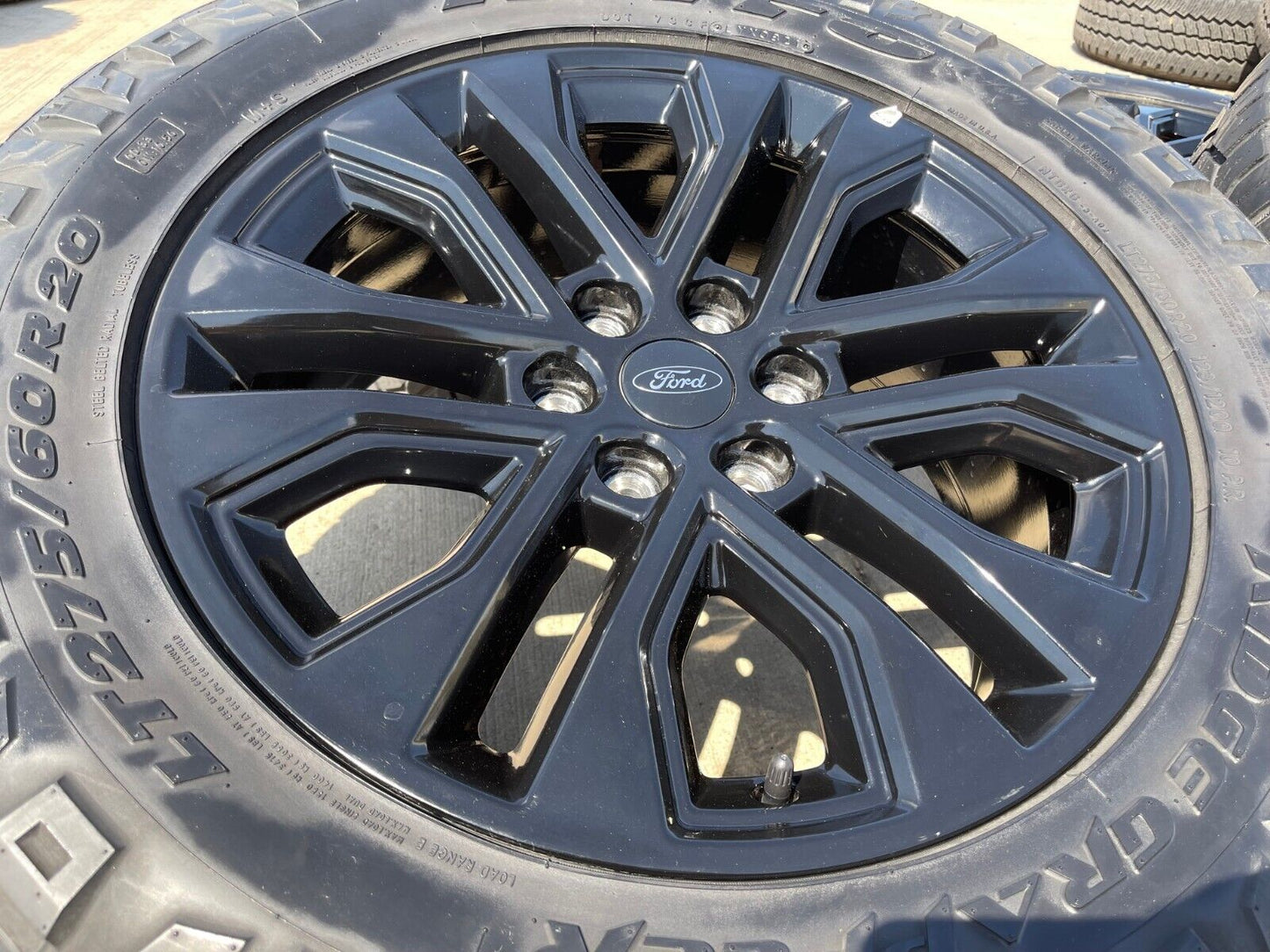 20" Ford F-150 LARIAT Limited OEM rims wheels Expedition 2023 2024 2025 NITTO