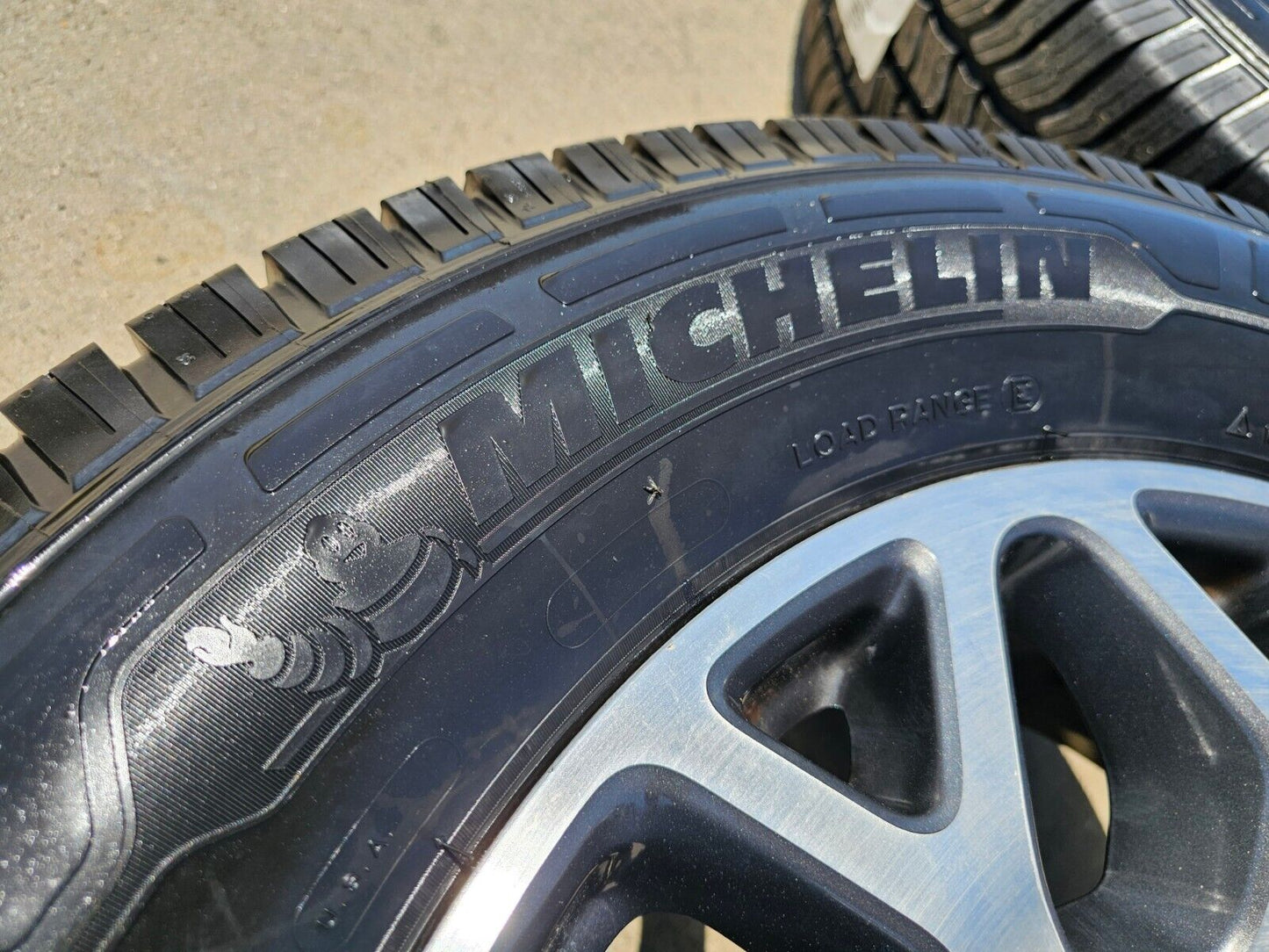 20" Ford F-250 F-350 OEM Lariat wheels rims 10292 tires MICHELIN NEW