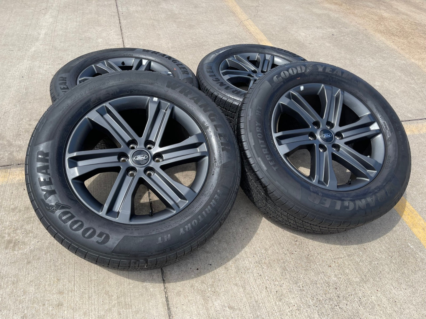 20" Ford F-150 FX-4 PLATINUM OEM rims wheels 10344 Expedition GOODYEAR