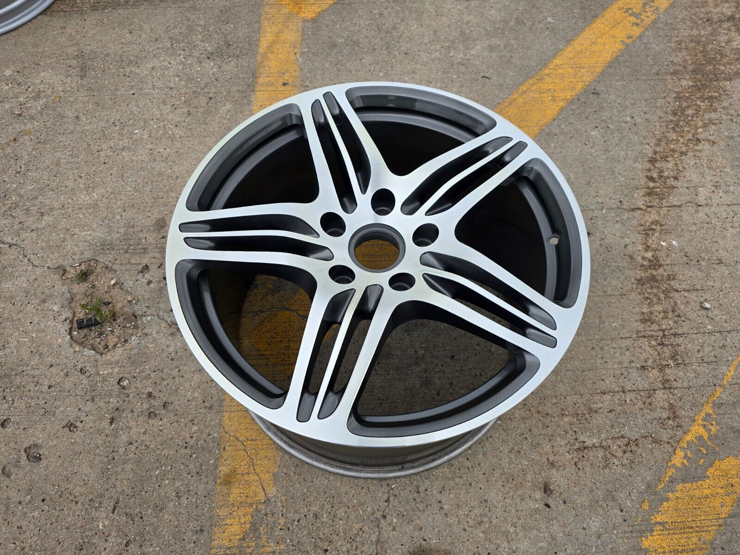 19x11 Porsche 911 OEM 19" 67349 wheel rim REAR 2011 2012 2013 2014 2015 2016