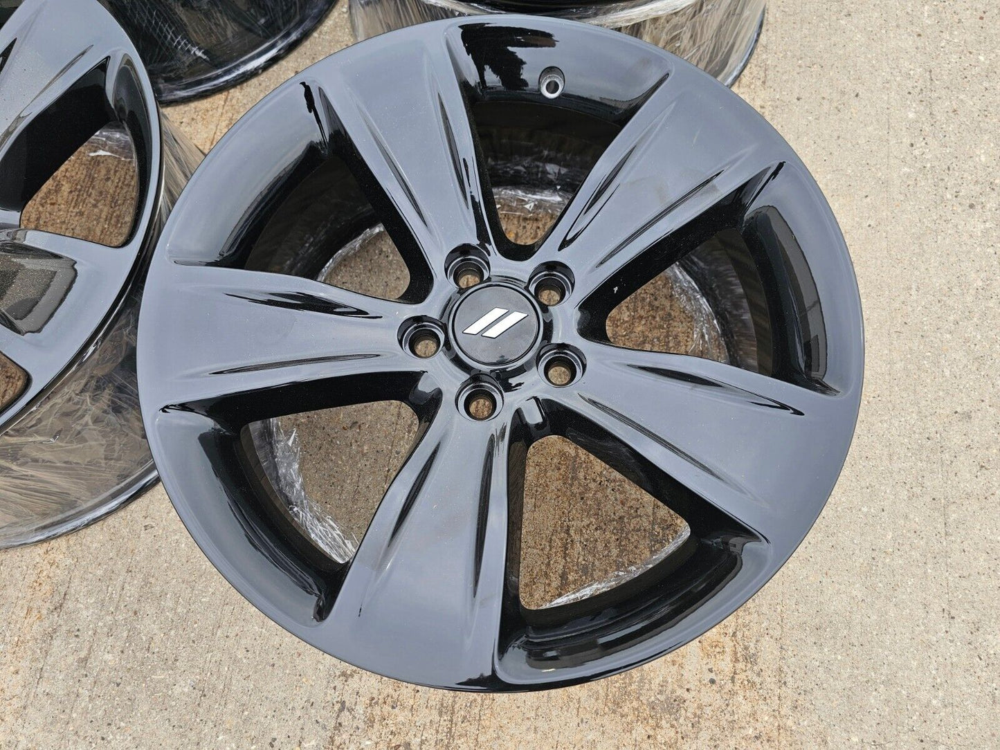 18" Dodge Charger Challenger Chrysler 300 OEM 2521 wheels rims NEW