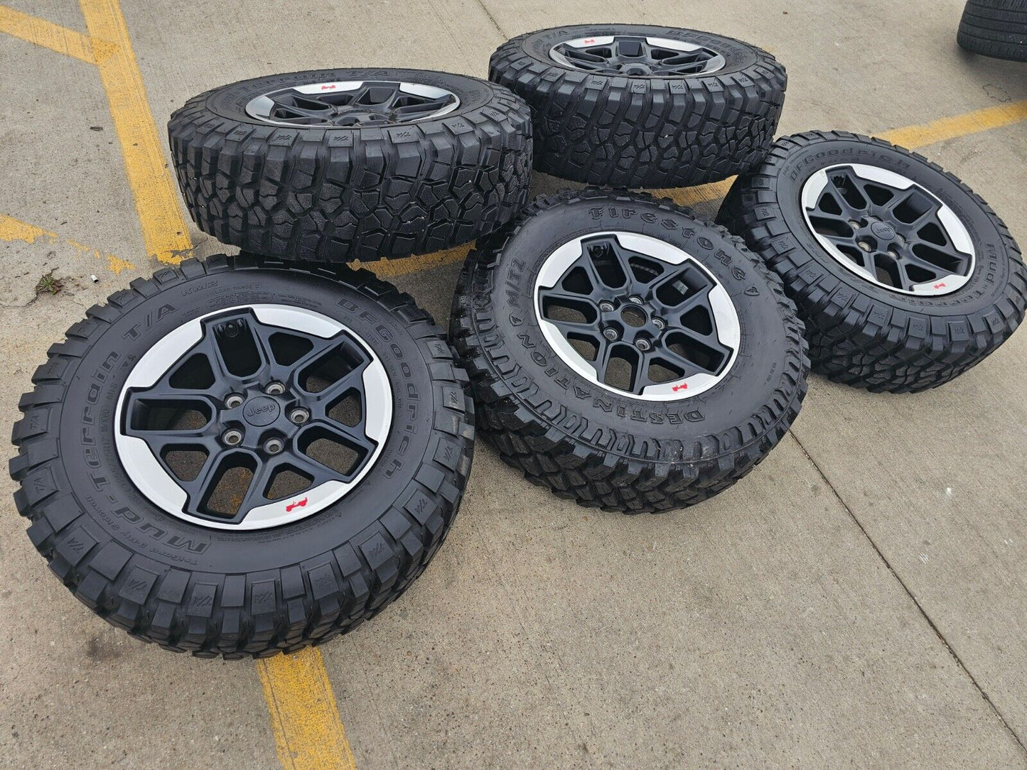 17" Jeep Wrangler Rubicon OEM Black wheels rims Gladiator 9219 tires