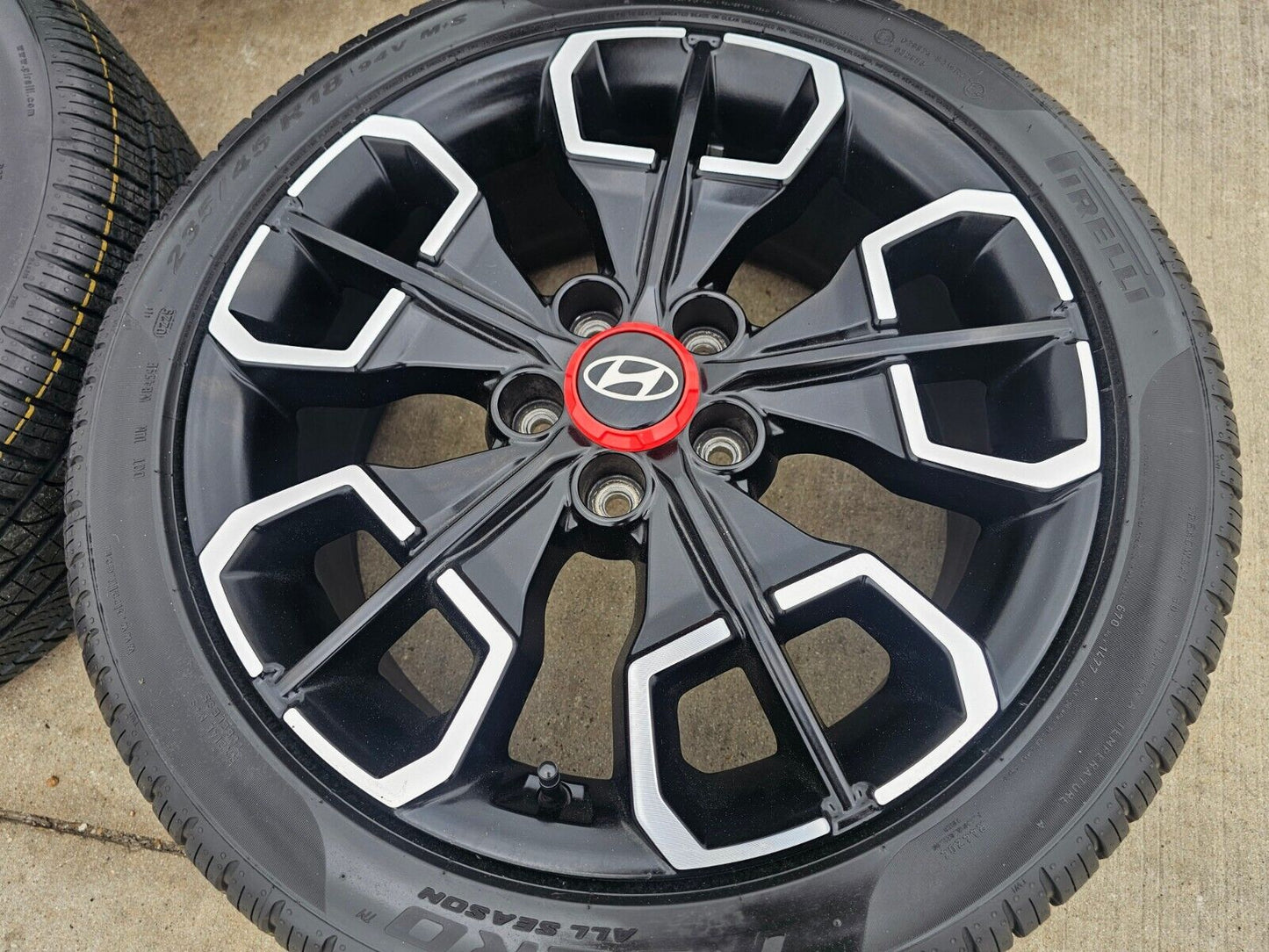18" Hyundai Elantra Sonata Accent OEM Santa Cruz wheels rims 95231 180411 NEW