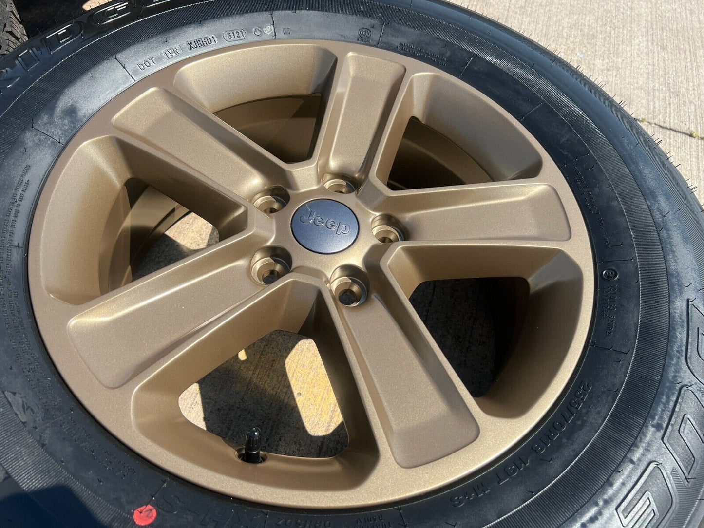 18" Jeep Wrangler Rubicon OEM BRONZE wheels rims 9221 tires A/T 2023 2024 NEW