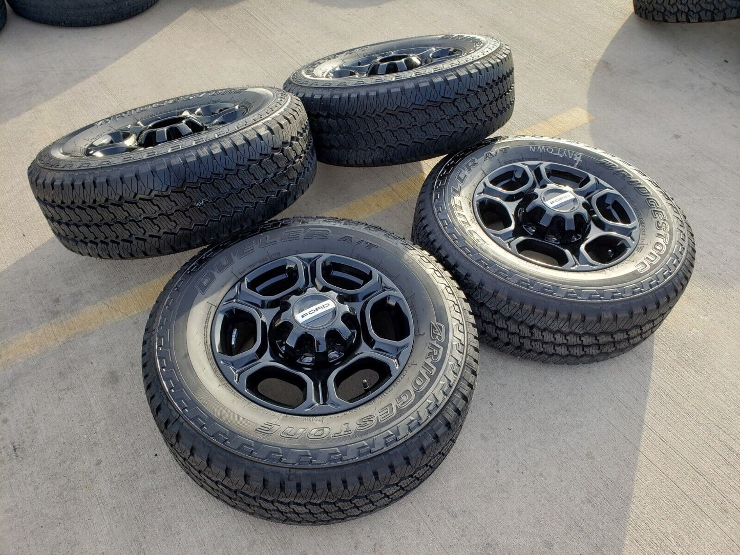 18" Ford F-250 F-350 Lariat FX-4 OEM 10479 black wheels 2023 2024 2025 NEW