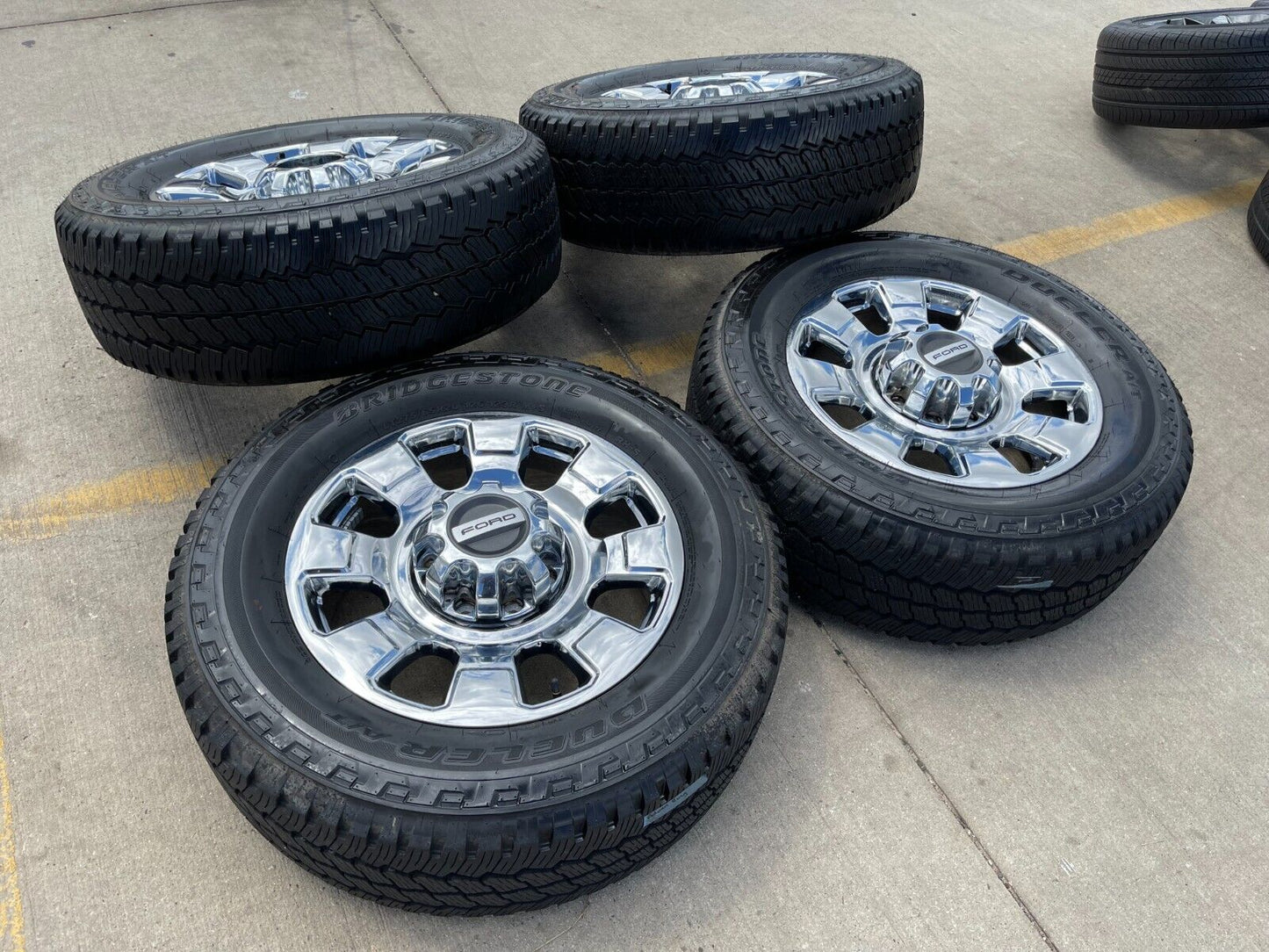 20" Ford F-250 F-350 OEM chrome Lariat wheels rims 10295 tires 2023 2024
