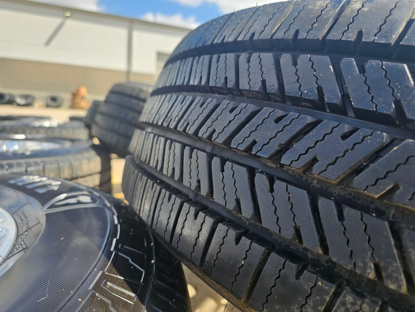 18" Ram 2500 3500 Laramie Power Wagon OEM wheels rims 2693 tires 2024 2025 NEW