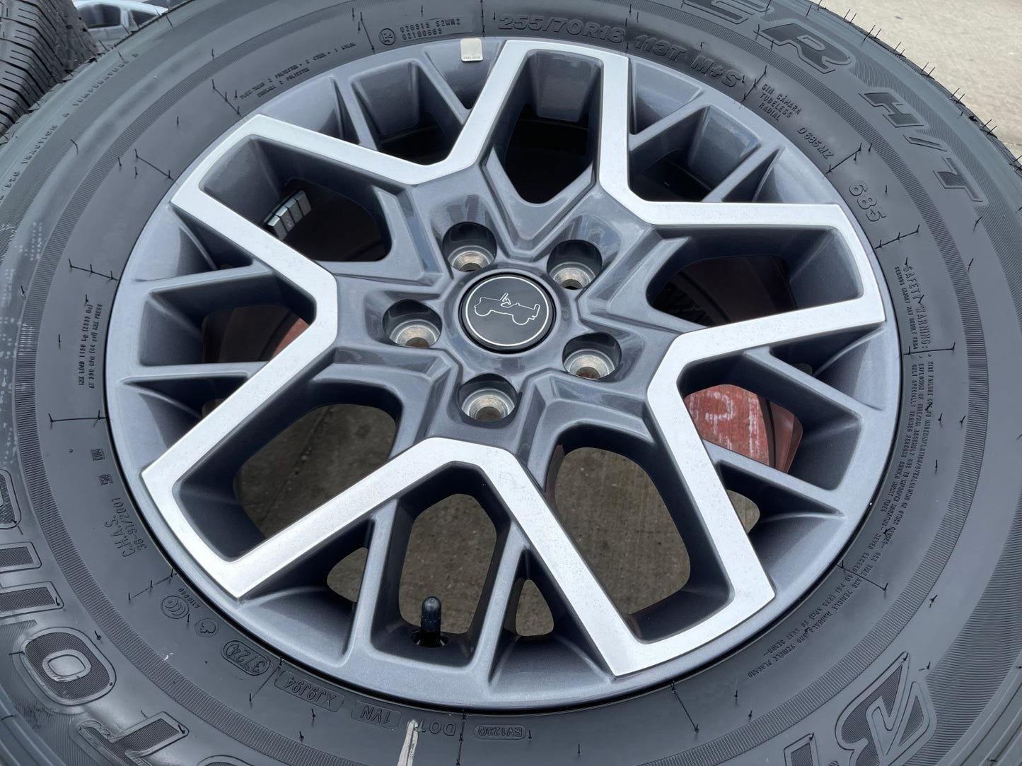 18" Jeep Grand Cherokee OEM wheels rims 51649 Wrangler 2024 2025 2026 NEW