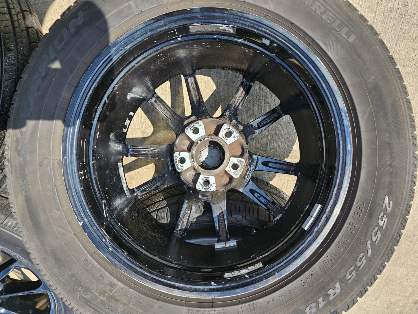 18" Porsche Cayenne OEM 67480 wheels rims black tires PIRELLI