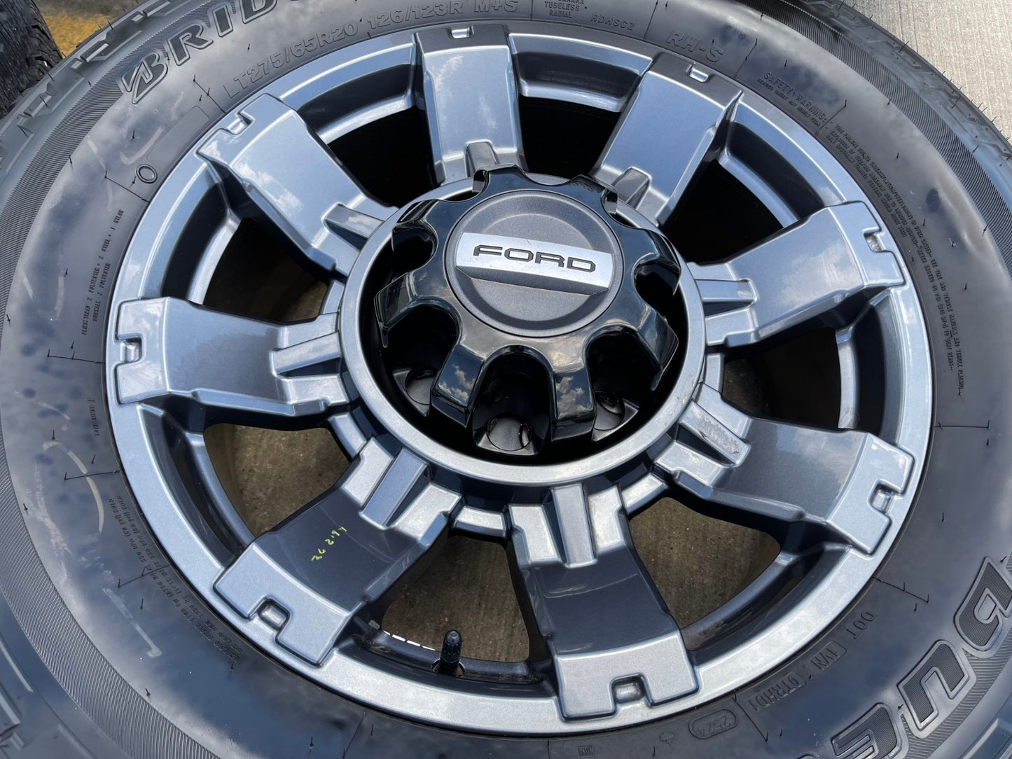 20" Ford F-250 F-350 OEM gray Lariat 10485 10296 wheels rims tires