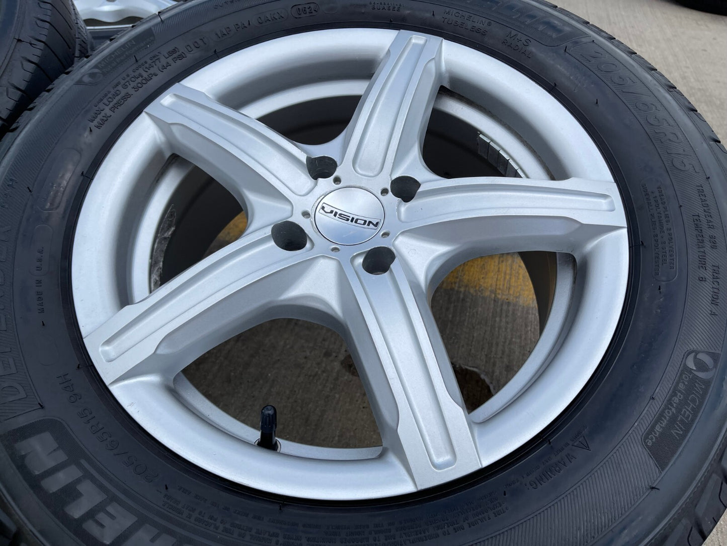 15" 15x6.5 Vision 469 Nissan Kicks Versa wheels rims tires 4x100