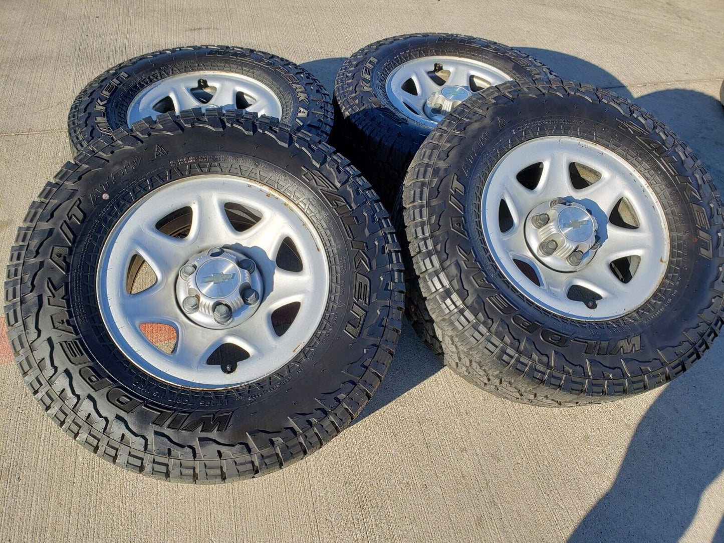 17" Chevy Silverado 1500 Tahoe Sierra OEM 5659 wheels rims tires