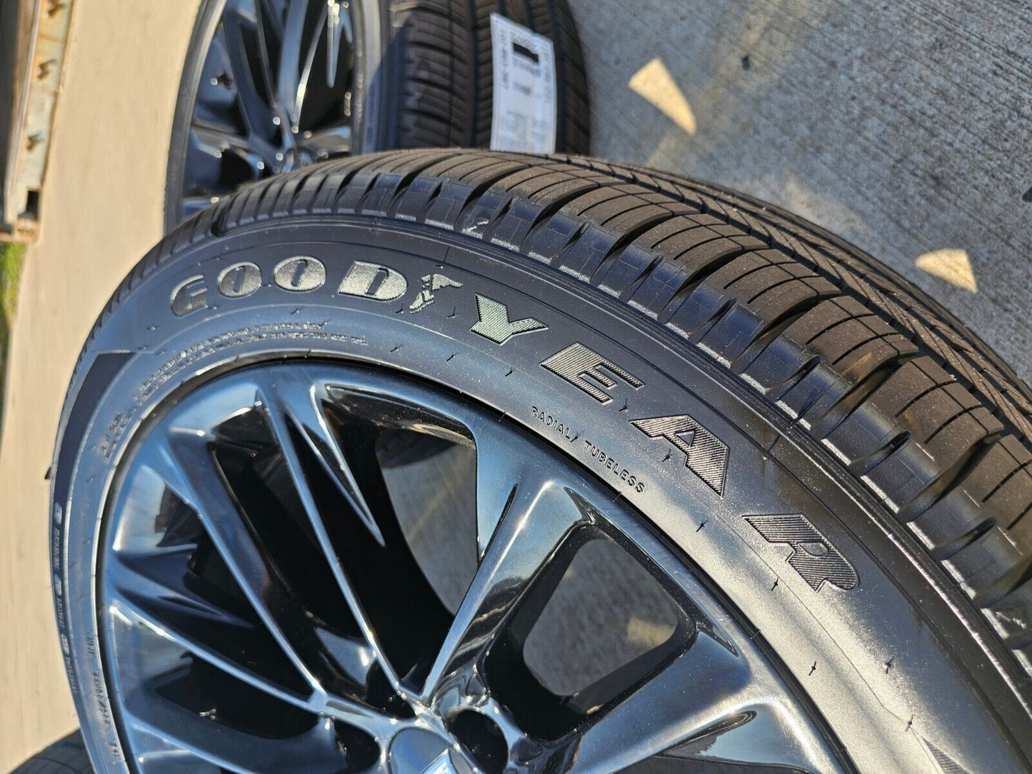22" Cadillac Escalade black OEM 4804 wheels rims Chevy GMC tires NEW