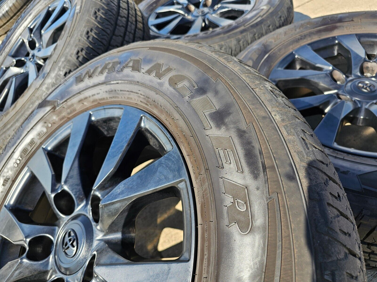18" Toyota Land Cruiser OEM 75195 LX570 Sequoia Tundra wheels rims 5x150