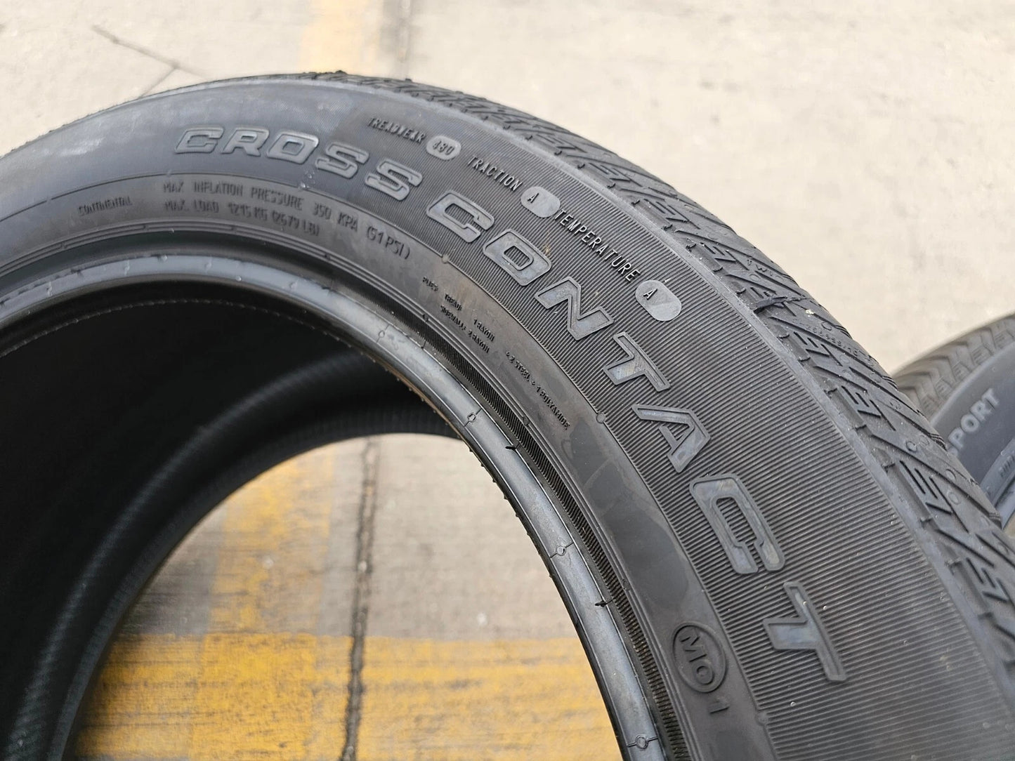(1) 315/40/21 Continental Cross Contact LX Sport tire