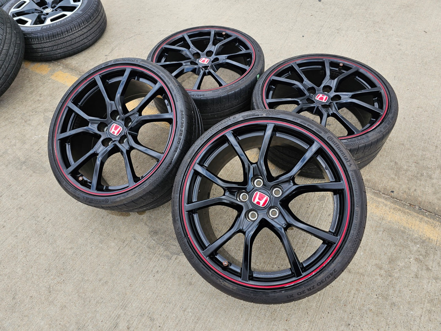 20" Honda Civic Type R OEM wheels rims 63692 tires CONTINENTAL