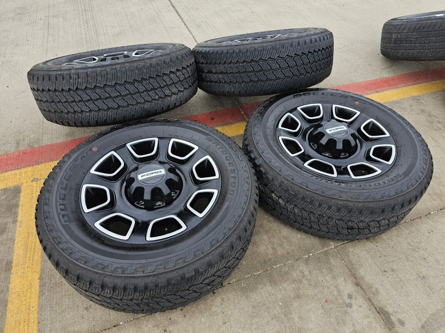 20" Ford F-250 F-350 OEM Lariat Platinum wheels rims 10486 tires