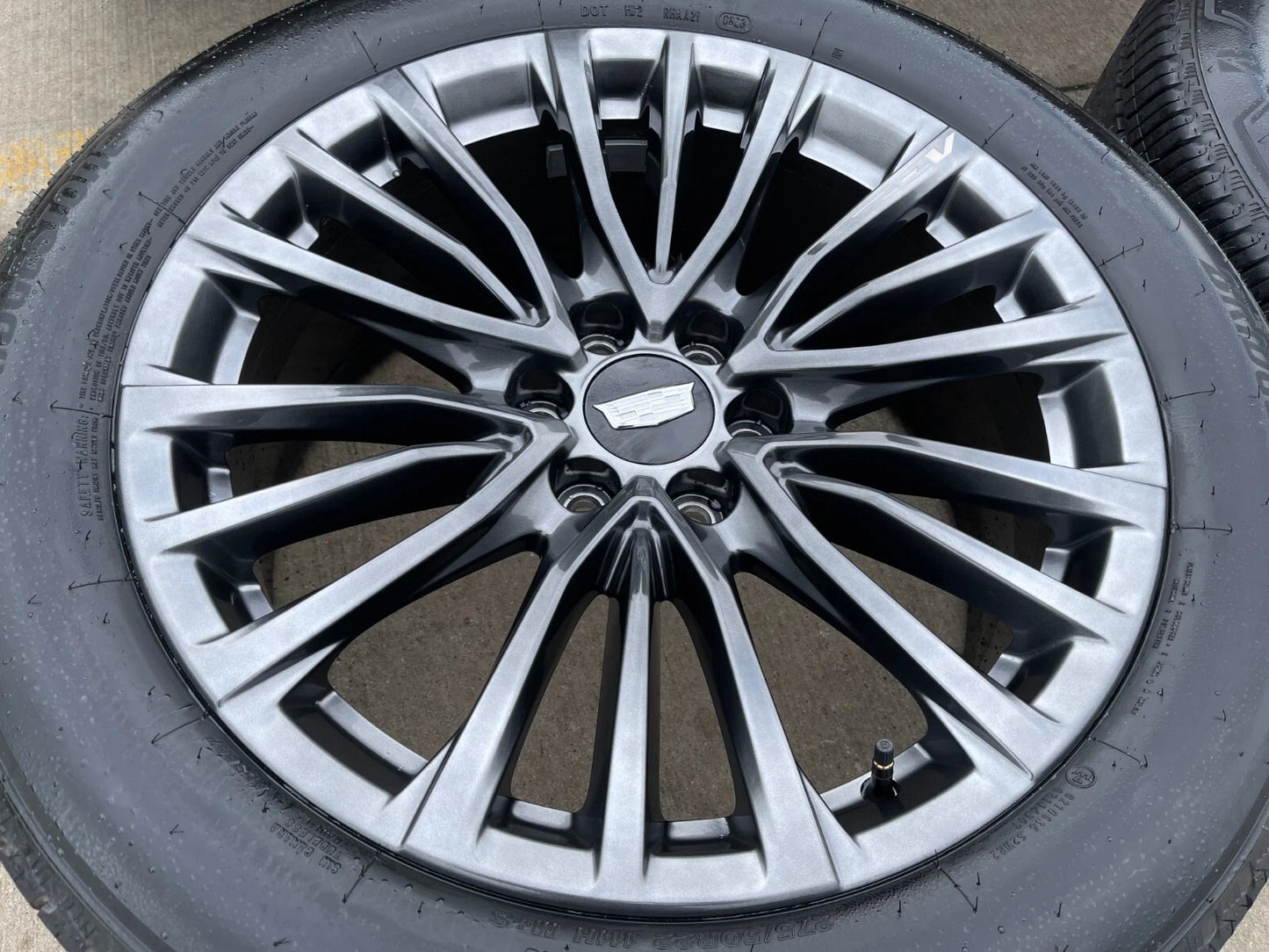 22" Cadillac Escalade V Platinum OEM ORIGINAL 4883 wheels rims 2024 2025 NEW