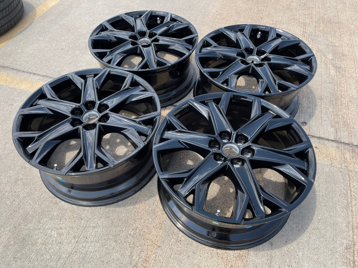 21" Cadillac 2025 OPTIQ SPORT 2 XT6 XT5 SRX OEM wheels rims Blazer Acadia NEW