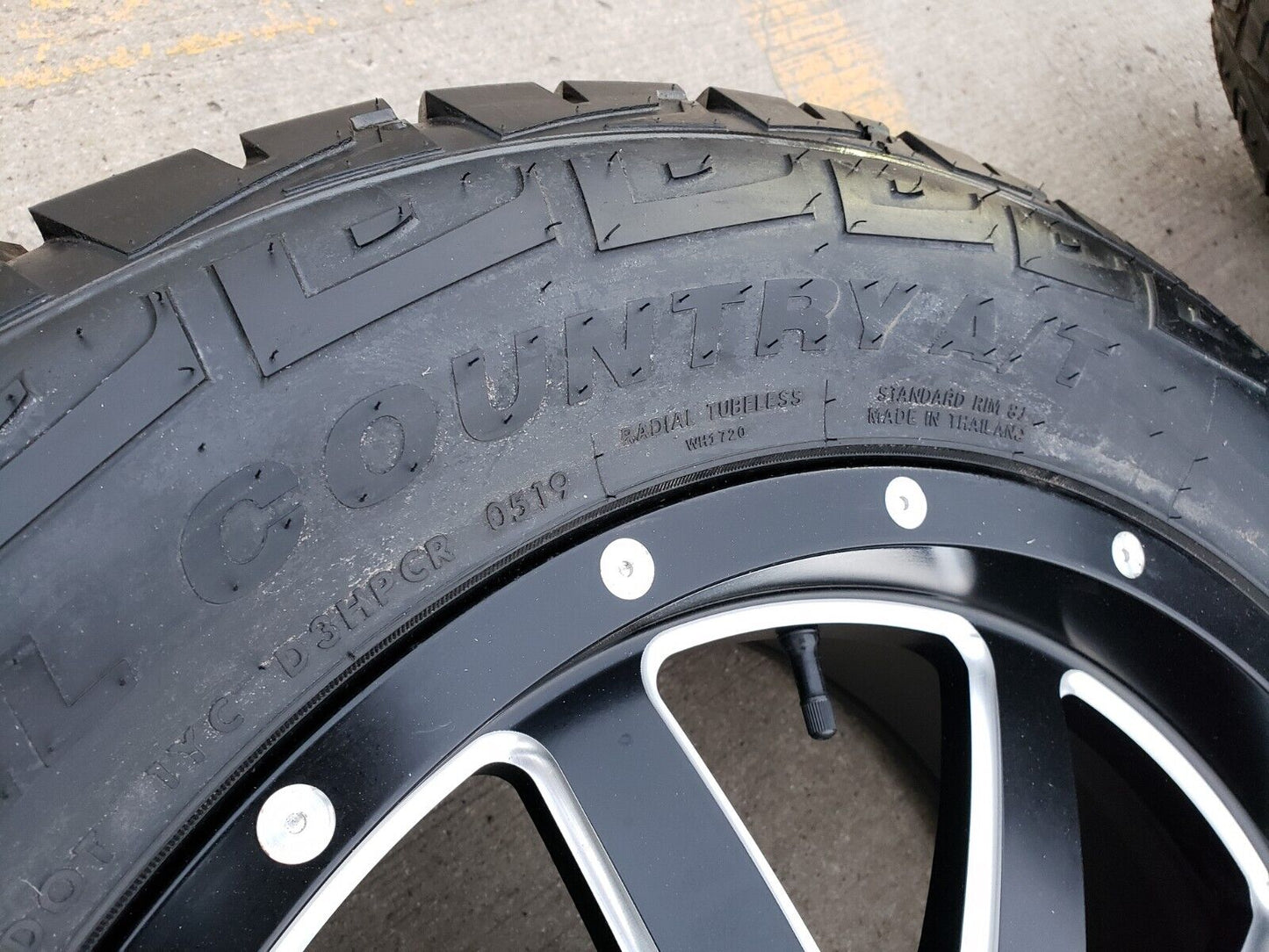 20x9 Fuel Jeep Maverick Wrangler Gladitor wheels rims 33" tires 5x127 5x112