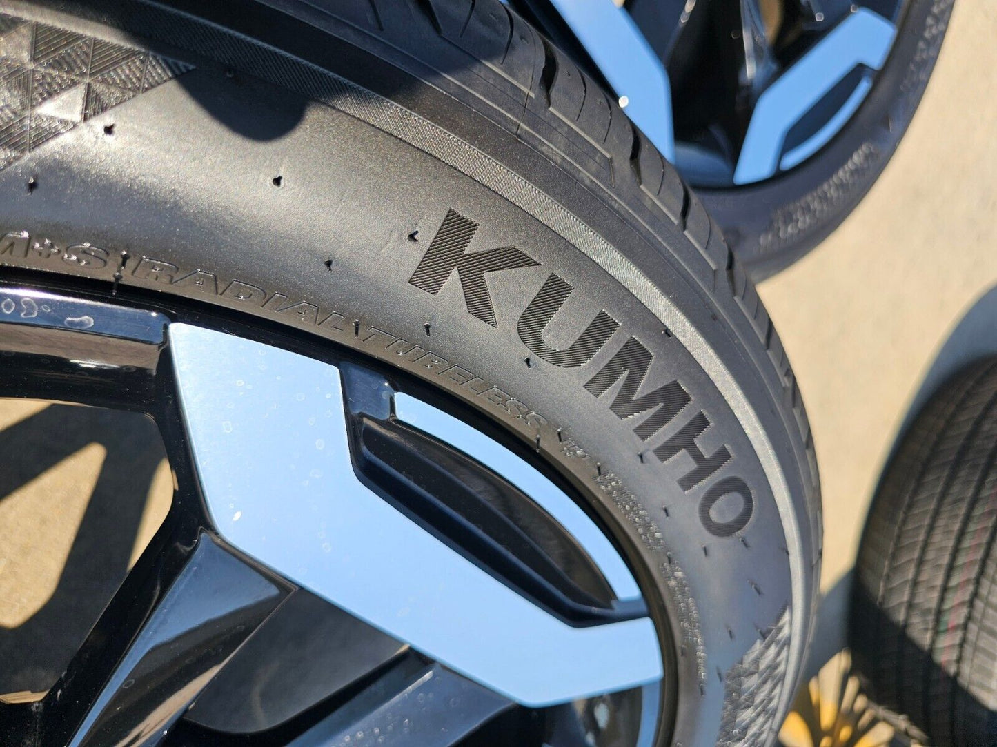 20" Kia Telluride X-PRO OEM 74716 wheels rims tires Sedona 2023 2024 2025 NEW
