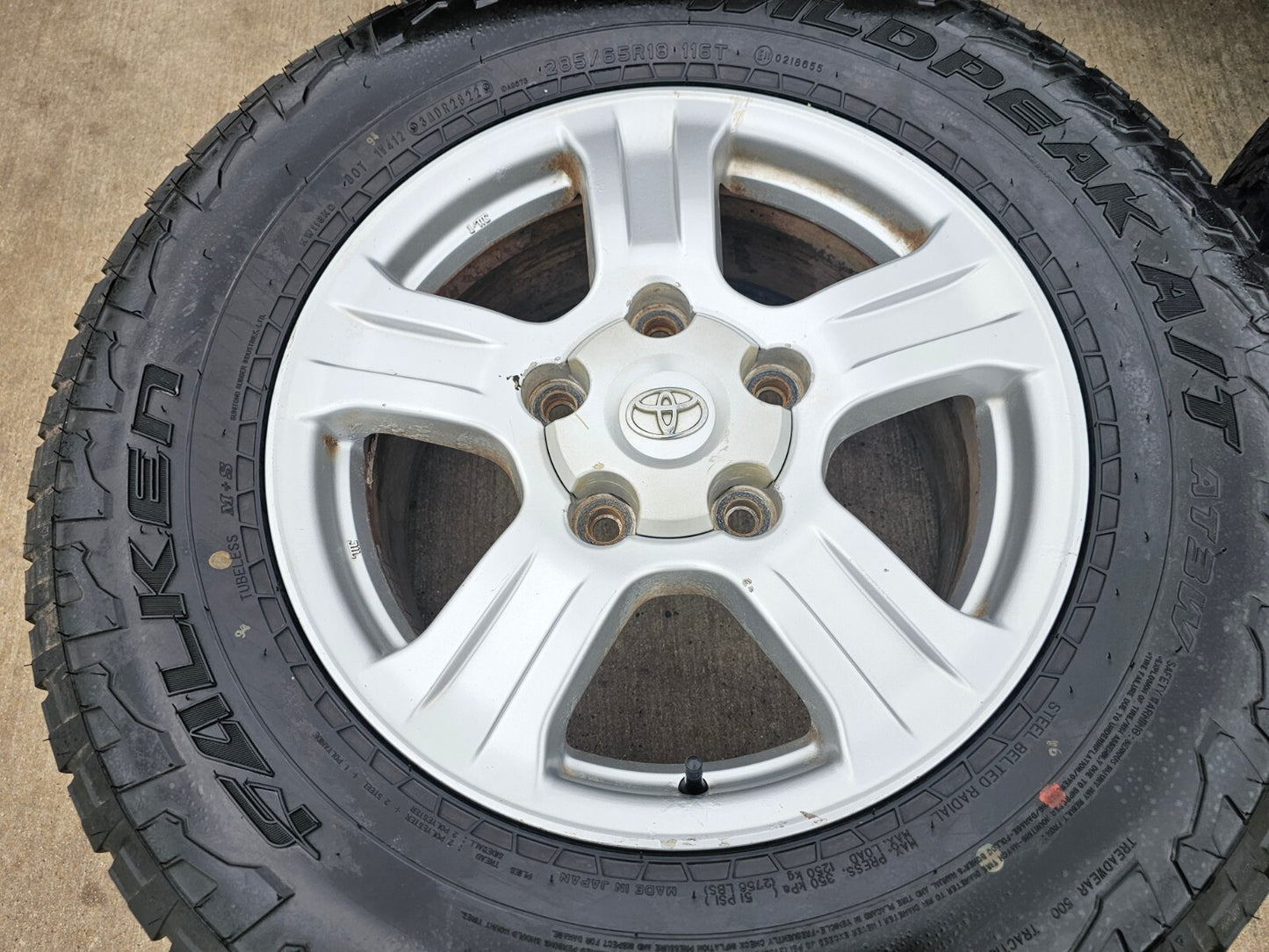 18" Toyota Tundra Sequoia TRD PRO OEM 5x150 wheels rims tires 69517