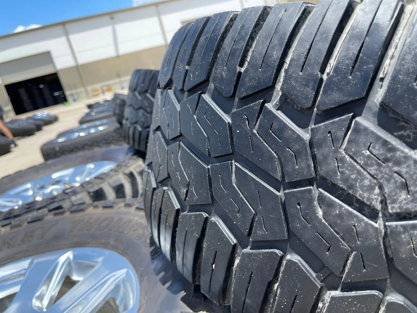 20" Ford F-250 Limited Lariat OEM 10102 rims wheels tires 37"