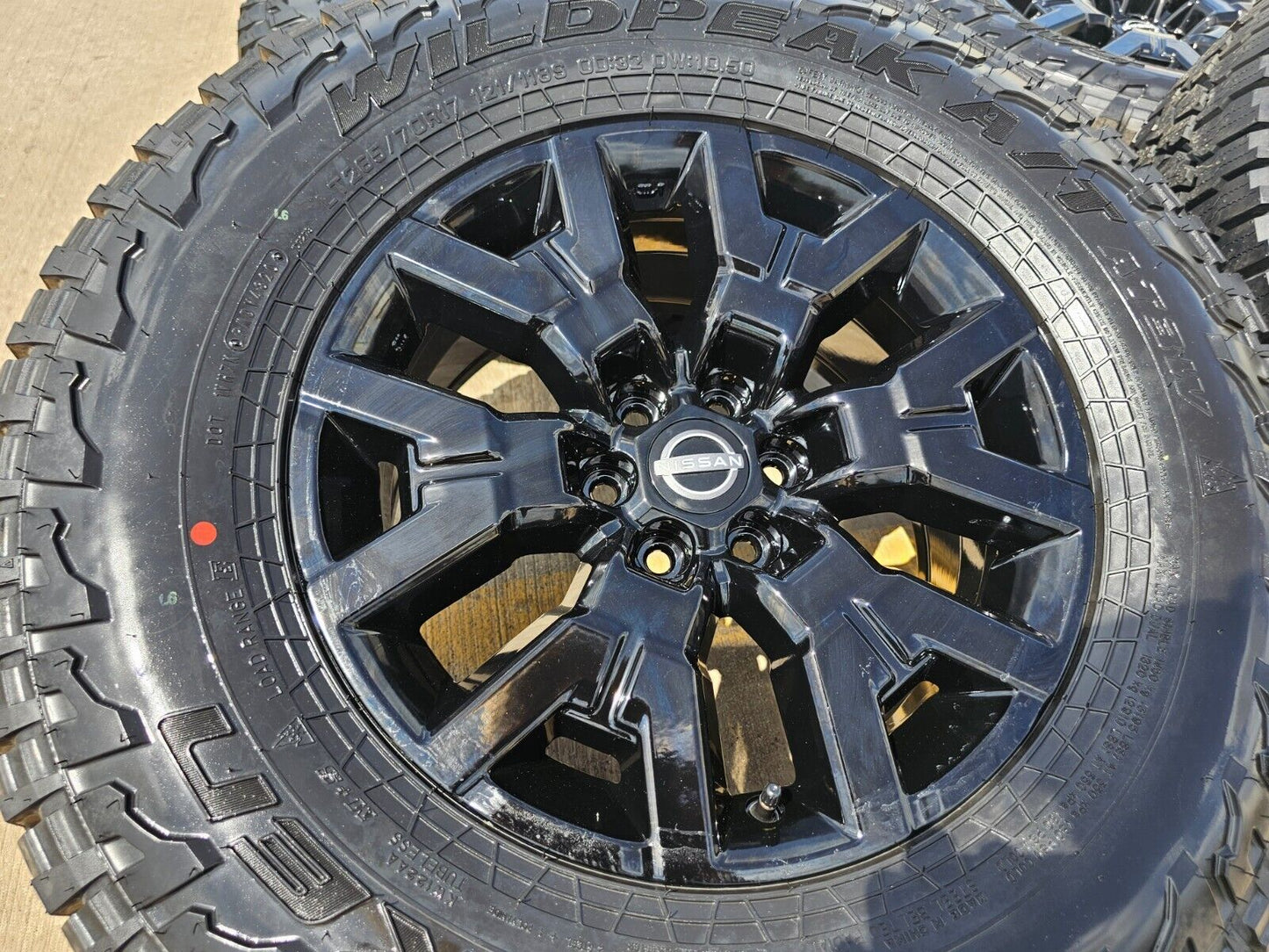 17" Nissan Frontier OEM Desert Runner 62832 wheels rims tires 2023 2024 2025 NEW