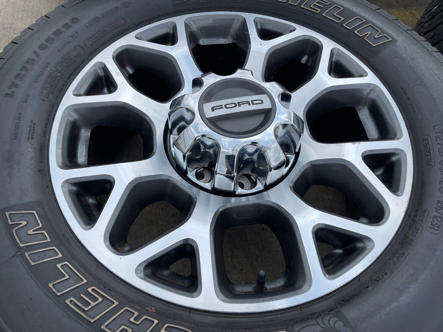 20" Ford F-250 F-350 OEM Lariat wheels rims 10292 tires MICHELIN
