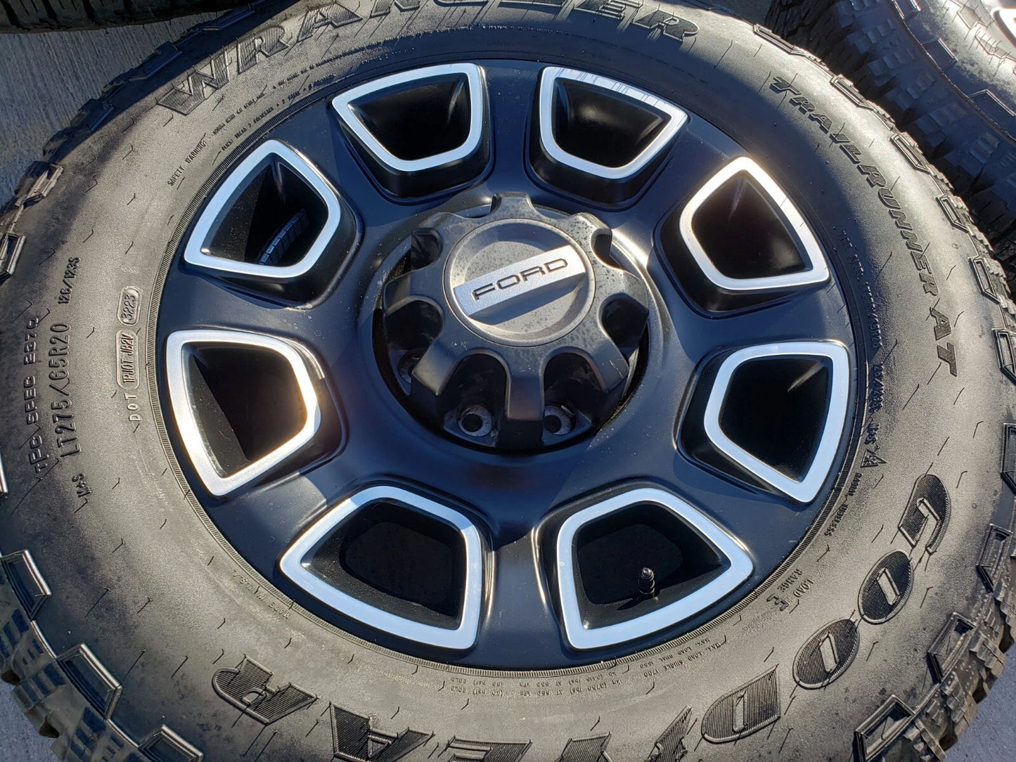 20" Ford F-250 F-350 OEM Lariat Platinum wheels rims 10486 A/T tires NEW