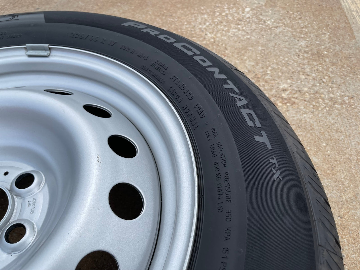 17" Ford Maverick Bronco Sport rim wheel tire 10415 OEM spare LIKE NEW