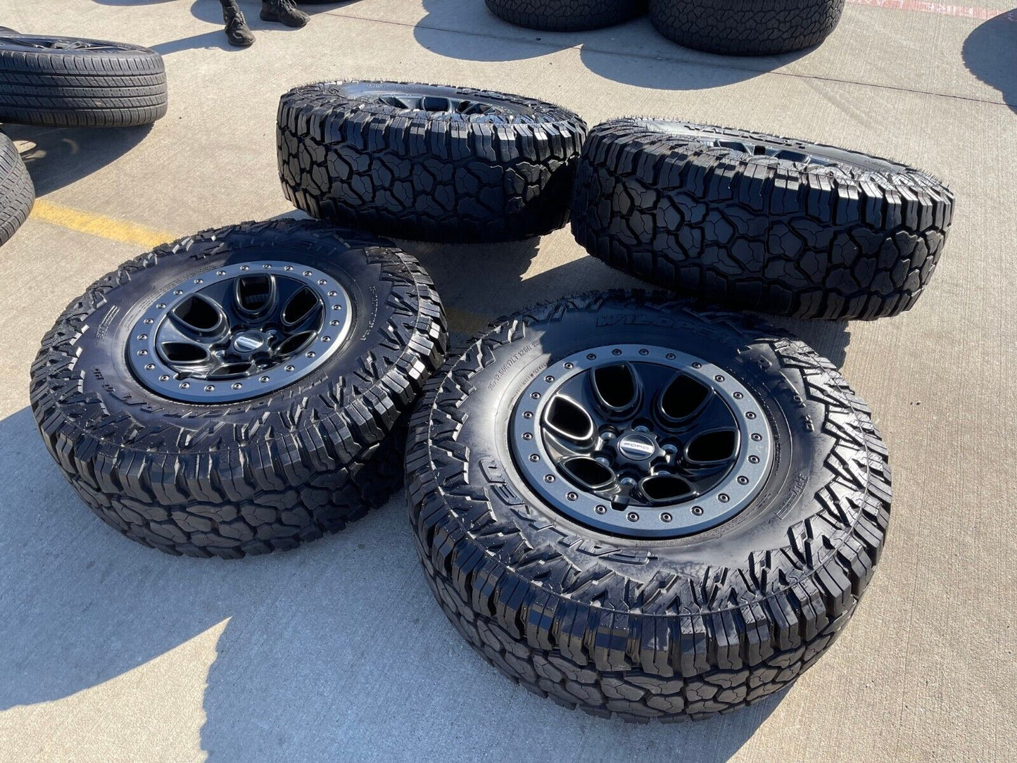 17" Ford F-150 Raptor OEM BEADLOCK rims wheels 10459 95210 FALKEN 35" tires NEW