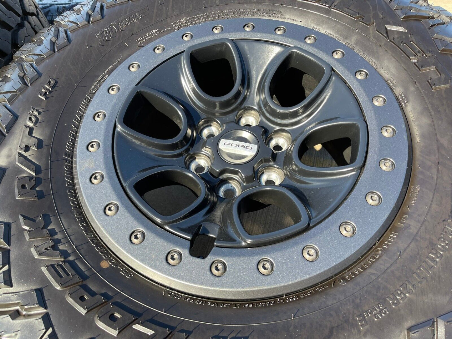 17" Ford F-150 Raptor OEM BEADLOCK rims wheels 10459 95210 FALKEN 35" tires NEW