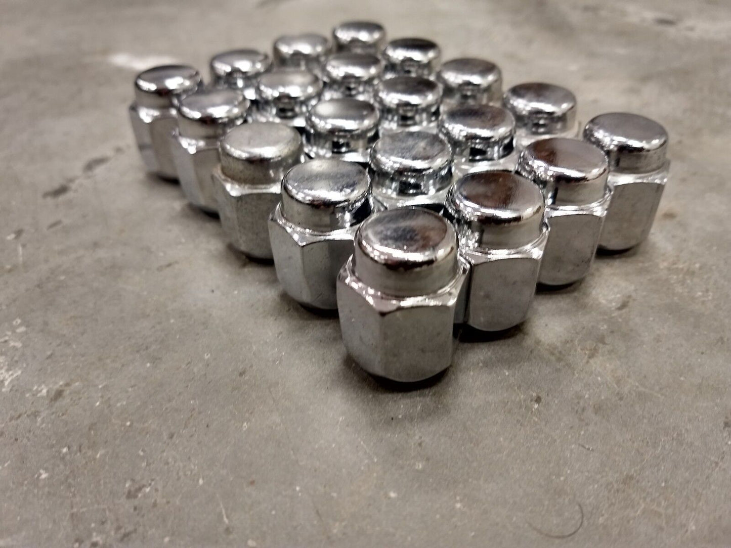 (20) OEM Toyota Tundra lug nuts polished 14x1.5 steel LX570 Sequoia Land Cruiser