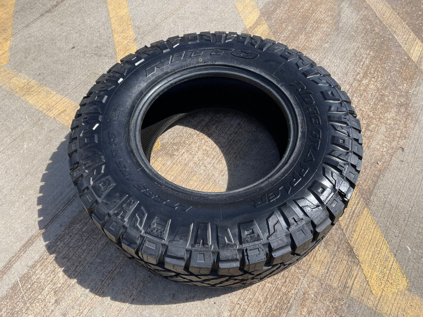 (1) 285/75/18 Nitto Ridge Grappler tire LT 10 ply load range E NEW