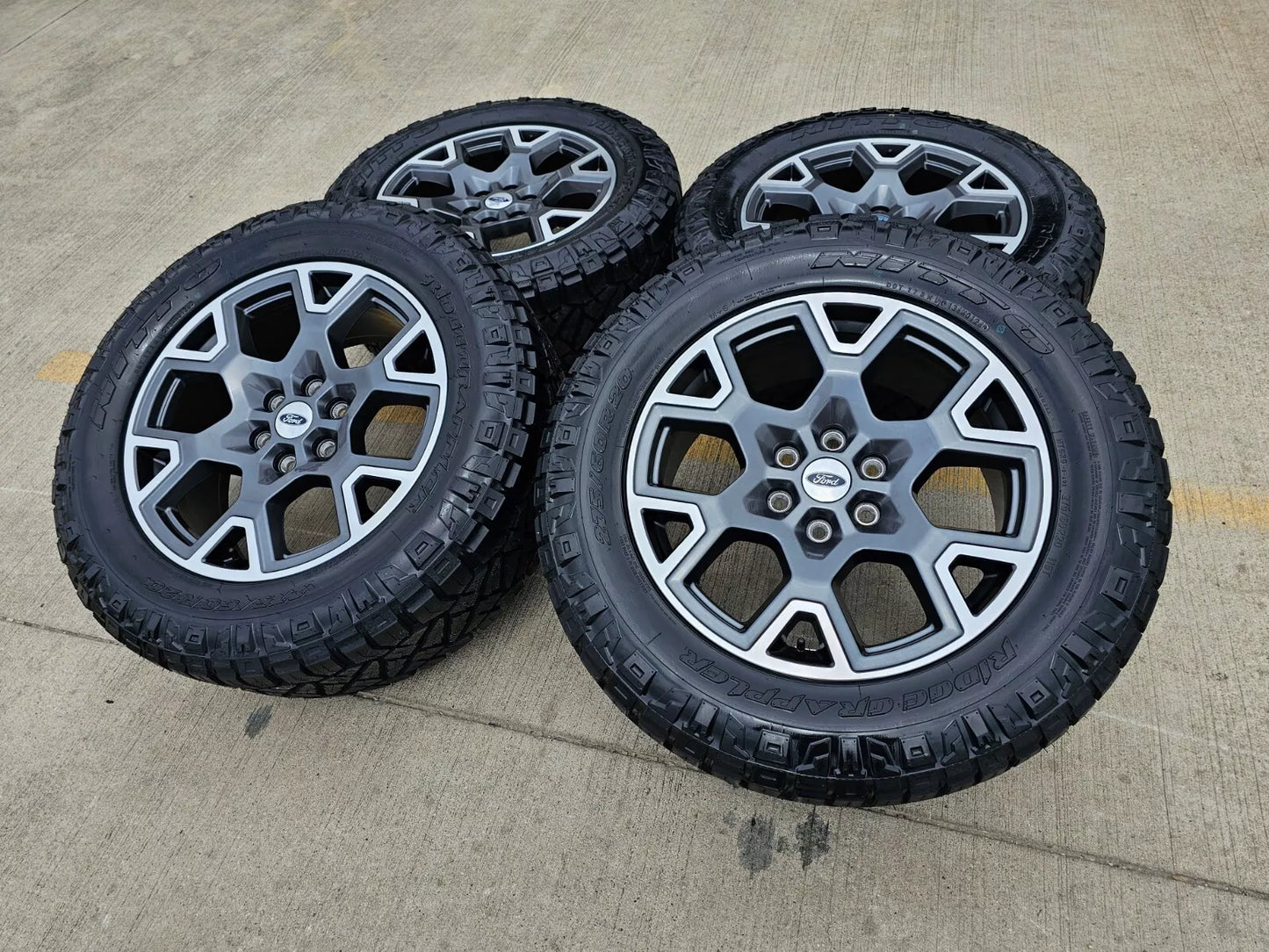 20" Ford F-150 LARIAT Limited OEM rims wheels Expedition 2025 NEW NITTO