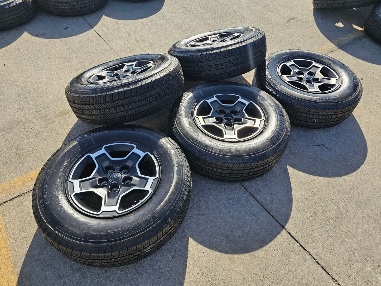 17" Jeep Gladiator RUBICON OEM black wheels rims Wrangler 96956 NEW