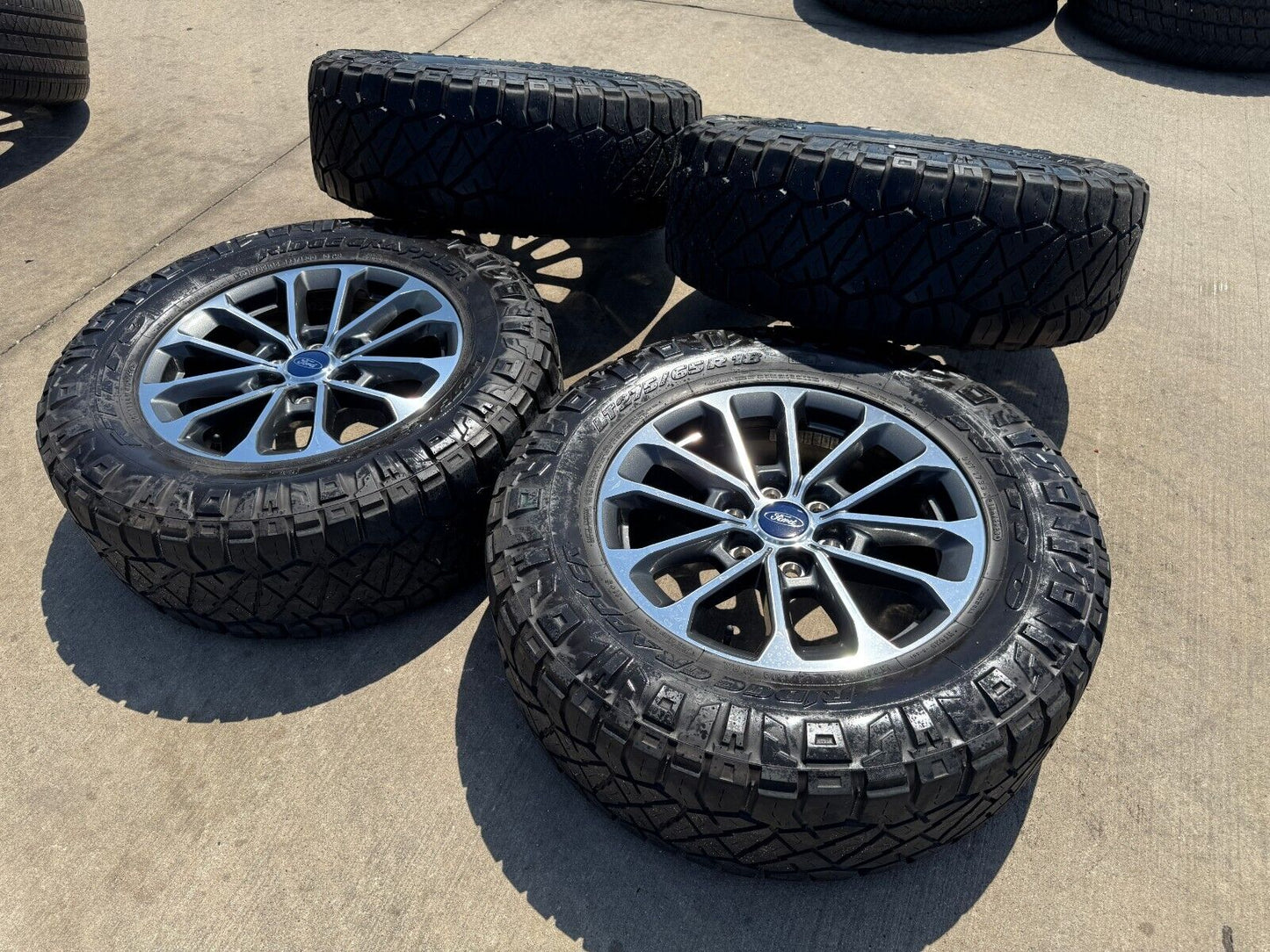 18" Ford F-150 OEM rims wheel 10169 tires Expedition NITTO