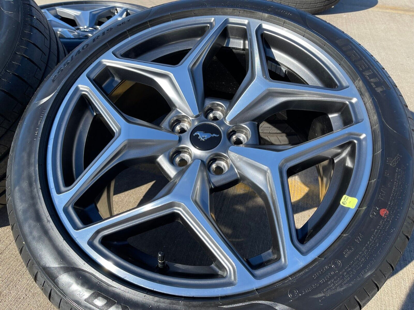 19" Ford Mustang GT Performance Track Pack OEM wheels rims 2024 2025 TPMS NEW