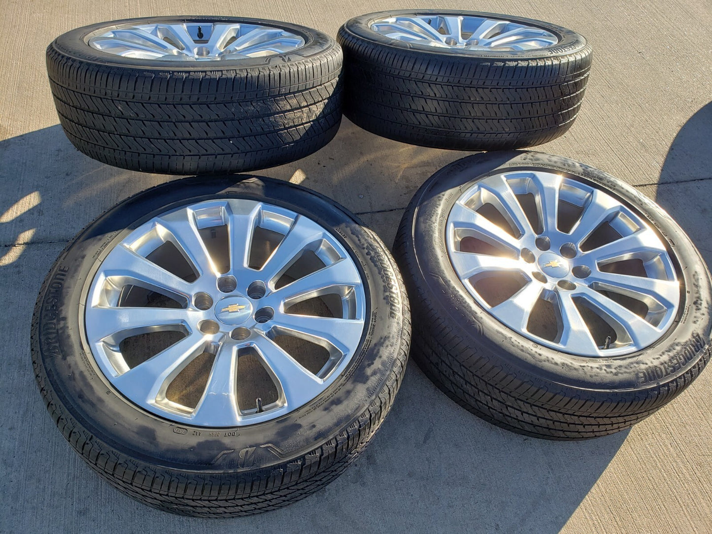 22" Chevy Silverado High Country OEM 5922 wheels rims Tahoe tires